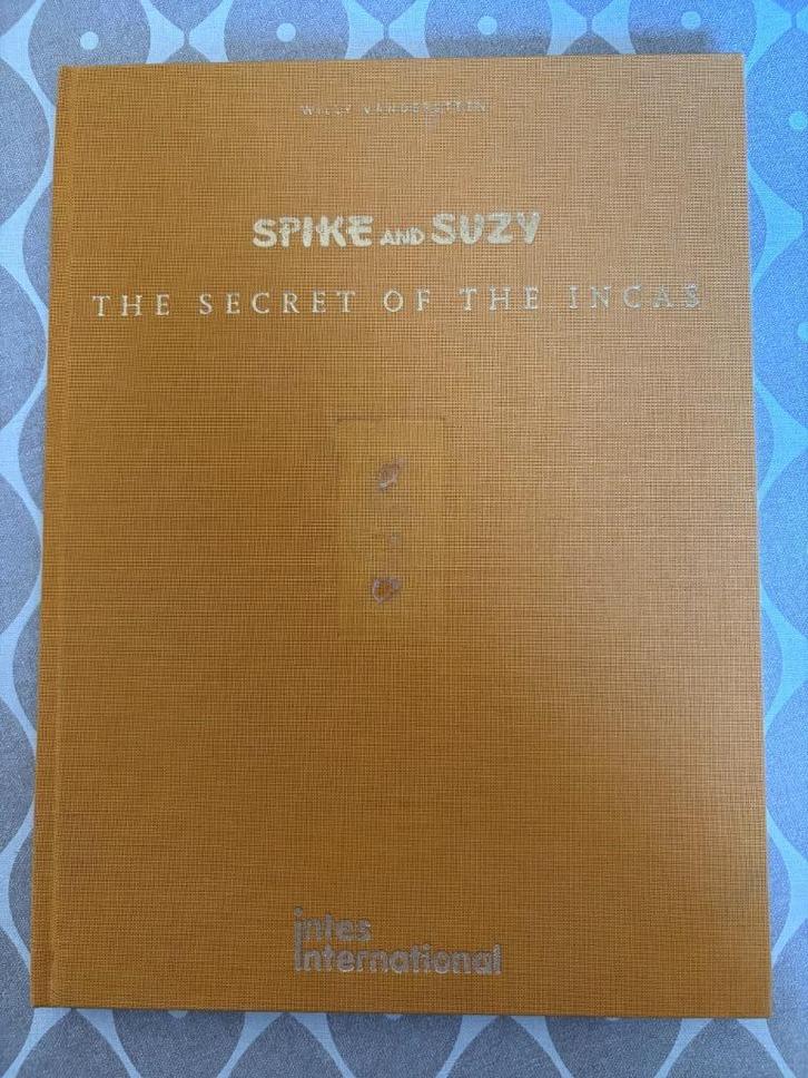 Spike and Suzy - secret of the incas - luxe engelse uitgave, Boeken, Stripboeken, Zo goed als nieuw, Eén stripboek, Ophalen of Verzenden
