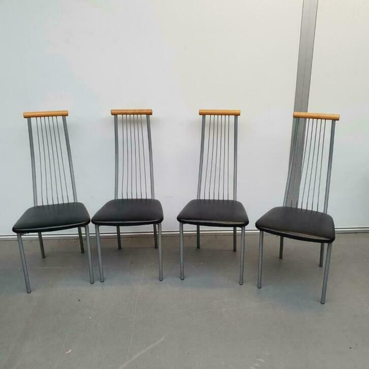 4 x Eetkamerstoelen - met nieuwe zwarte skai, Huis en Inrichting, Stoelen, Gebruikt, Vier, Zwart, Ophalen
