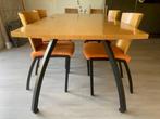 Eettafel met 4 bijbehorende stoelen, design, Ophalen, Gebruikt, 50 tot 100 cm, Metaal