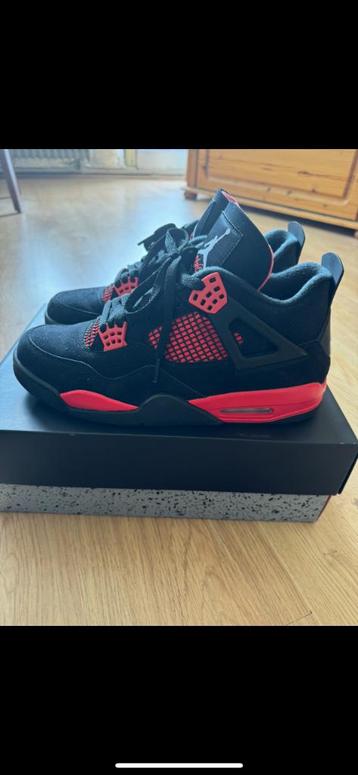 Te koop originele Jordan 4 black thunder  beschikbaar voor biedingen