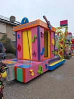 Carnavals groep met kleine wagen, Hobby en Vrije tijd, Ophalen of Verzenden, Gebruikt, Carnaval