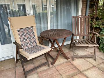 Teakhouten tuinset: 2 verstelbare stoelen + inklaptafel beschikbaar voor biedingen
