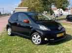 Toyota Aygo 1.0 VVT-i Dynamic Orange| 2012 |N.A.P.|Nieuwe AP, Auto's, Voorwielaandrijving, Euro 5, Gebruikt, 4 stoelen