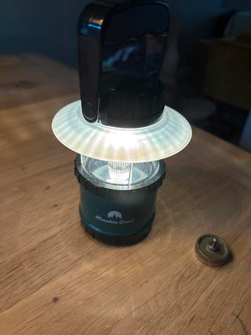 Kampeerlamp - Zo goed als nieuw! beschikbaar voor biedingen