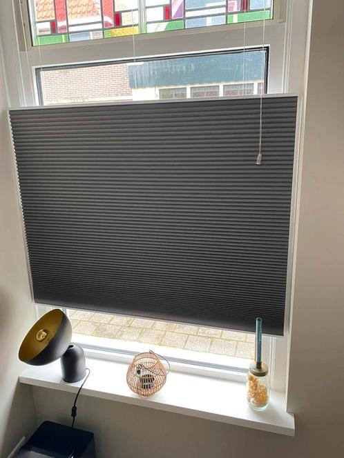 Plissegordijn 2x antraciet verduisterend 115x217cm, Huis en Inrichting, Stoffering | Gordijnen en Lamellen, Zo goed als nieuw