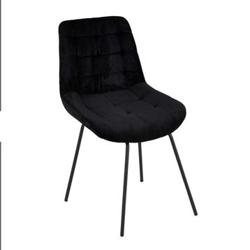 4x zwarte kuipstoelen