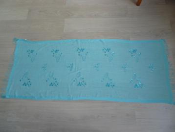 Stola/omslagdoek. Nieuw. Lichtblauw met glitters.  163x66cm beschikbaar voor biedingen