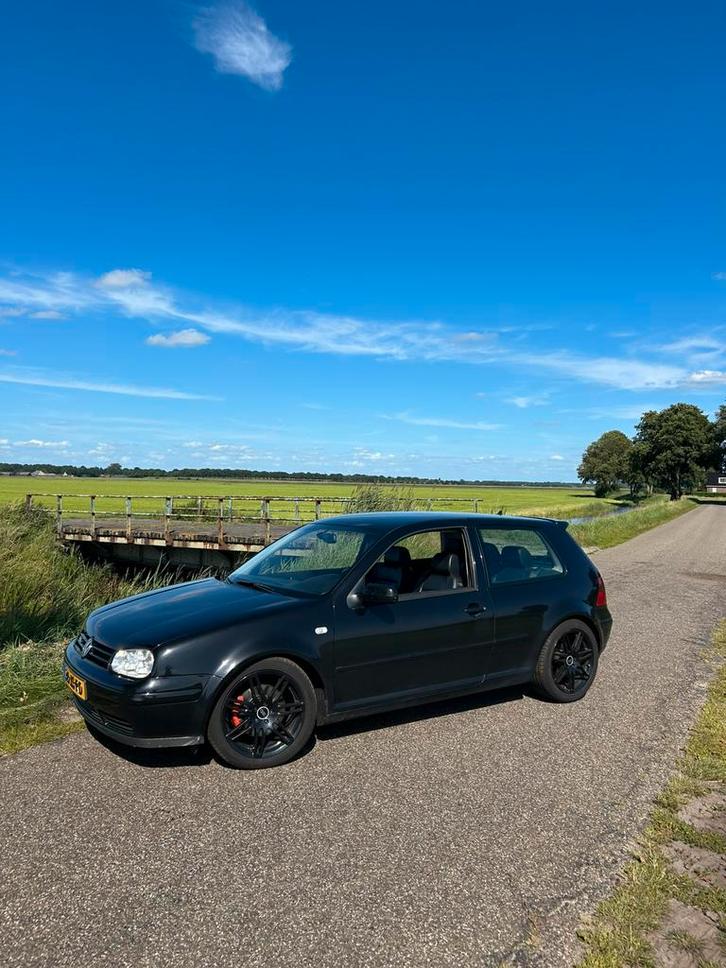 Volkswagen Golf GTI 1.8 20VT 1998 Zwart, Auto's, Volkswagen, Particulier, Benzine, Hatchback, Handgeschakeld, Geïmporteerd, Zwart