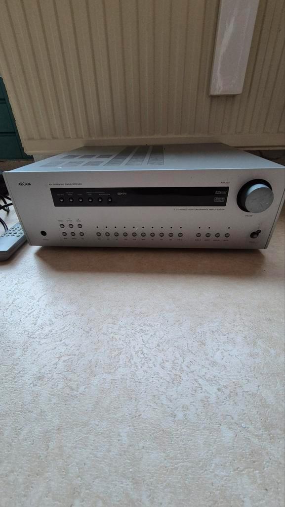 ARCAM VERSTERKER (Diva avr 300), Audio, Tv en Foto, Versterkers en Receivers, 120 watt of meer, Overige merken, Ophalen