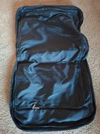 Kostuumtas - Delsey, 20 tot 30 cm, Zwart, Ophalen of Verzenden, Zo goed als nieuw