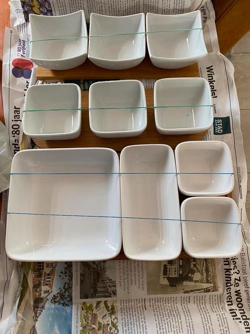 Luxe witte serveerset met bamboe onderbord – 10 stuks, Huis en Inrichting, Keuken | Servies, Ophalen