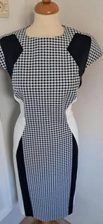 jurk Karen Millen maat 16/44 Deze jurk is slechts 1 keer ged, Karen Millen, Verzenden, Zo goed als nieuw, Maat 42/44 (L)