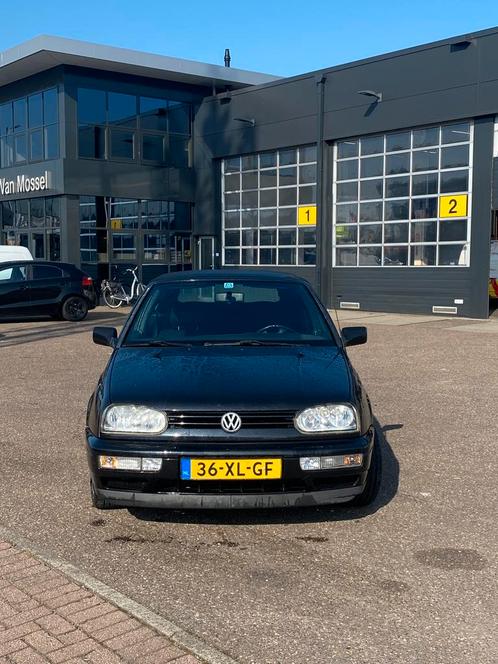 New APK Volkswagen golf cabriolet, 1E 1997 Zwart, Auto's, Volkswagen, Particulier, Golf, ABS, Airbags, Airconditioning, Bluetooth