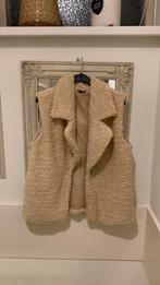 Warm crèmekleurig giletje maat m, Kleding | Dames, Bodywarmers, Ophalen of Verzenden, Zo goed als nieuw, Maat 38/40 (M)