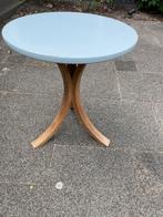 Houten tafel, Huis en Inrichting, Tafels | Statafels, Ophalen of Verzenden, Zo goed als nieuw