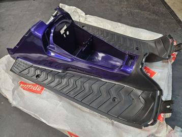 Treeplank - Violet Metallic  Aprilia Sr Reggiani NIEUW beschikbaar voor biedingen
