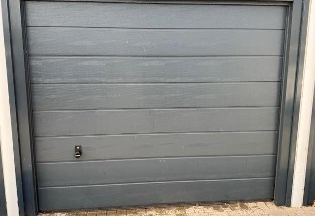 garagebox te huur in Hellevoetsluis, Huizen en Kamers, Garages en Parkeerplaatsen, Zuid-Holland