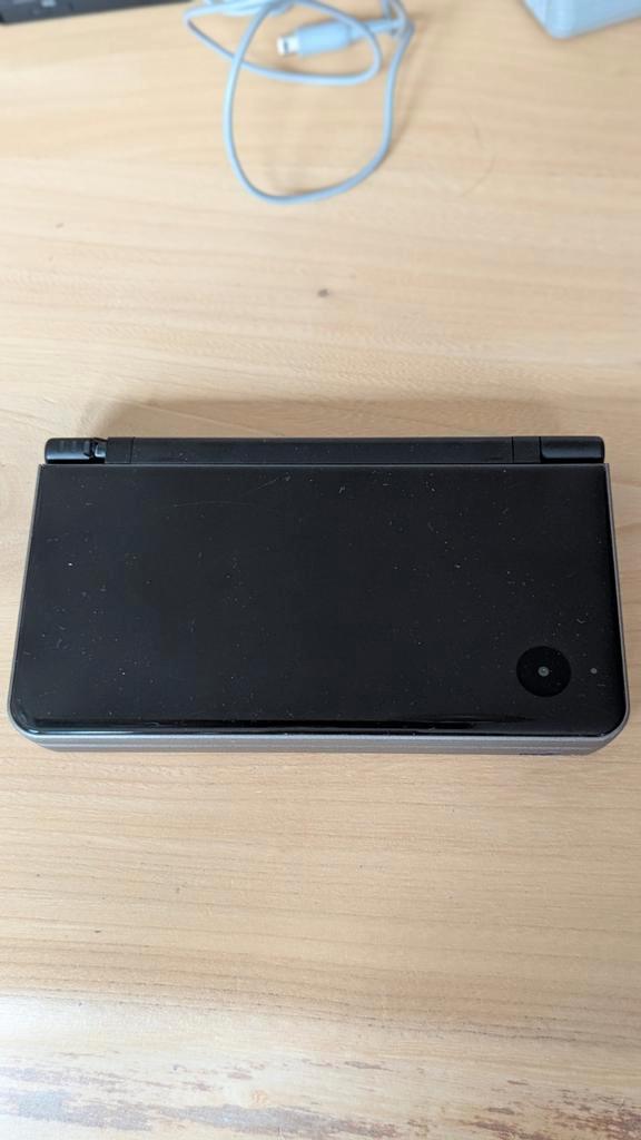 Nintendo dsi xl, Spelcomputers en Games, Spelcomputers | Nintendo DS, Gebruikt, Ophalen of Verzenden