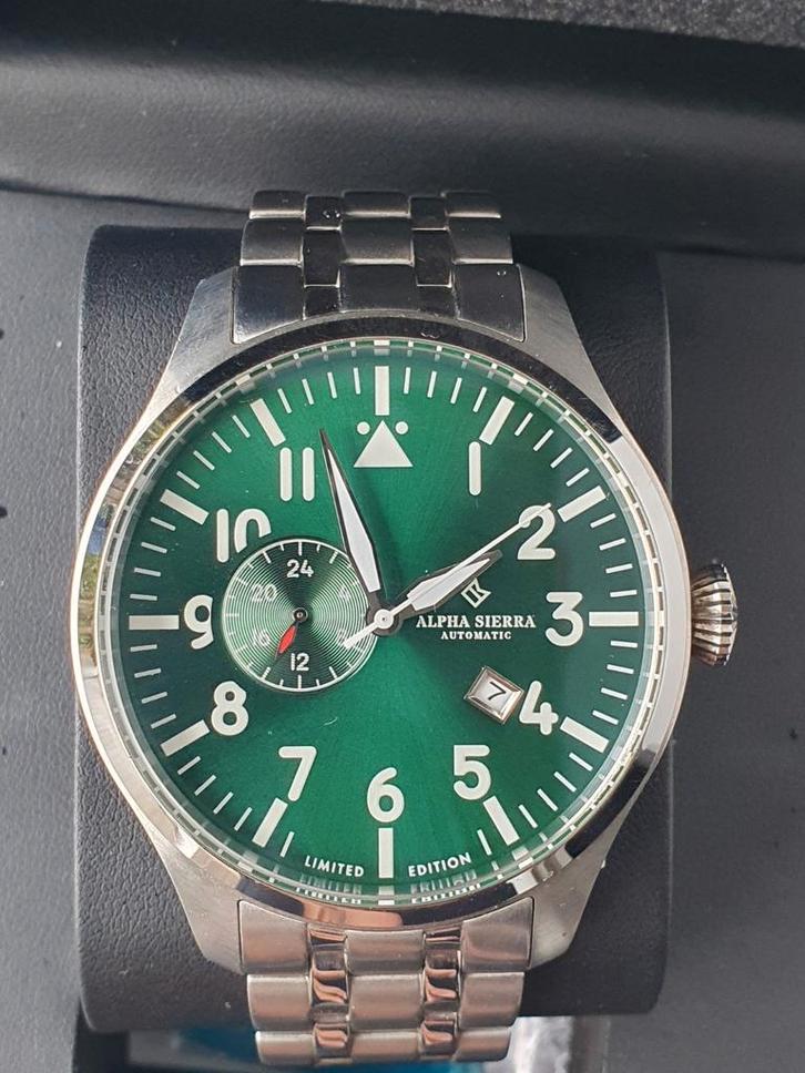 Alpha Sierra Homage İWC watch Automaat, Sieraden, Tassen en Uiterlijk, Sporthorloges, Nieuw, iOS, Groen, Ophalen of Verzenden