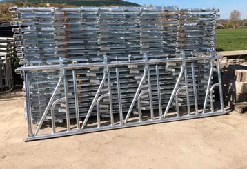 Voerhekken nieuw 40 stuks 325cm beschikbaar voor biedingen