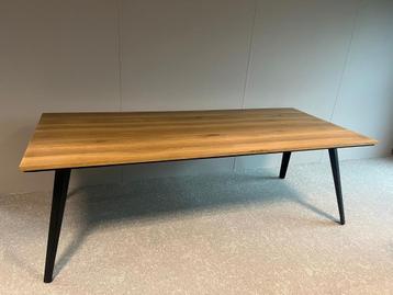 Henders en Hazel eettafel City eiken 200 cm €449,-! beschikbaar voor biedingen