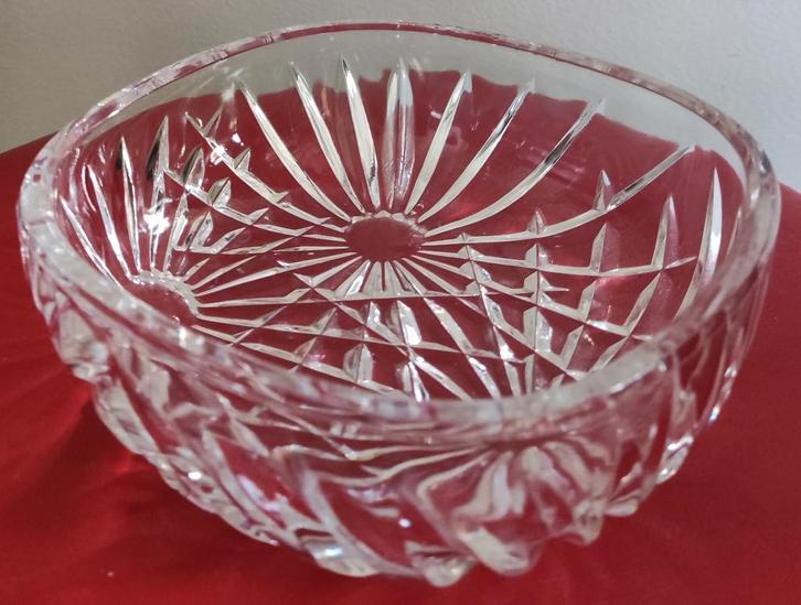 Fonkelend geslepen kristallen schaal, Antiek en Kunst, Antiek | Glas en Kristal, Ophalen of Verzenden