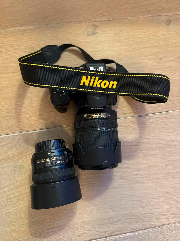 Nikon D3500 Cameraset met 18-140mm en 50mm lens, Audio, Tv en Foto, Fotografie | Lenzen en Objectieven, Gebruikt, Standaardlens