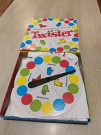 Twister, Hobby en Vrije tijd, Gezelschapsspellen | Bordspellen, Ophalen of Verzenden, Zo goed als nieuw, Hasbro, Nvt