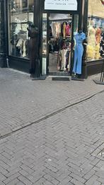 Ter overname: detailhandel, Zakelijke goederen, Exploitaties en Overnames