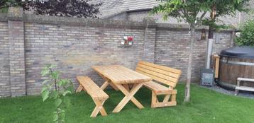 picknicktafel met losse banken ZEER ROBUUST hufterproof beschikbaar voor biedingen