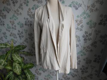 Mooi jasje van 45% linnen en 55% viscose. beschikbaar voor biedingen