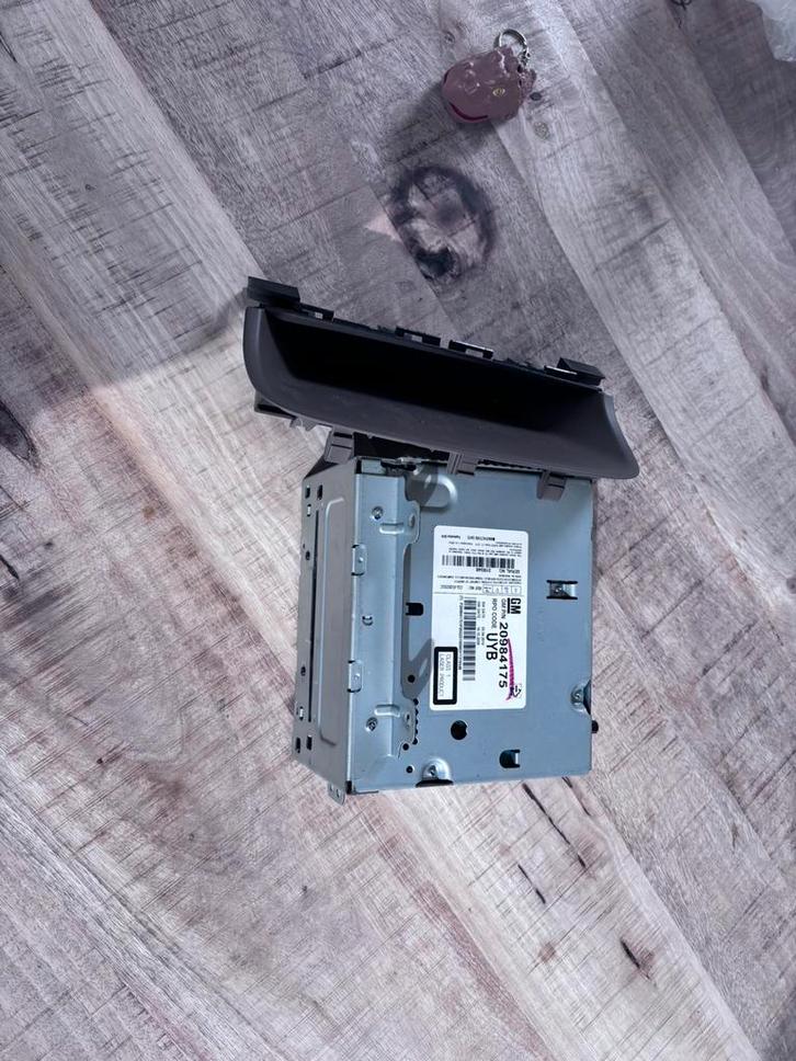 Opel Meriva B originele radio/headunit GM P/N 20984175 - UYB, Auto diversen, Autoradio's, Zo goed als nieuw, Verzenden