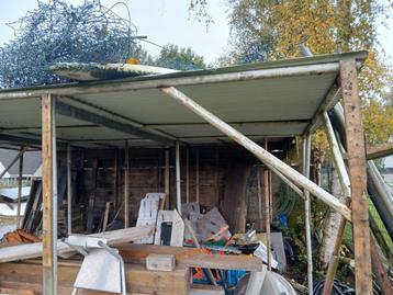 2x stalen overkapping  beschikbaar voor biedingen