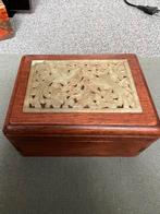 Antieke chinees houten sieradendoos met jade inleg, Ophalen of Verzenden