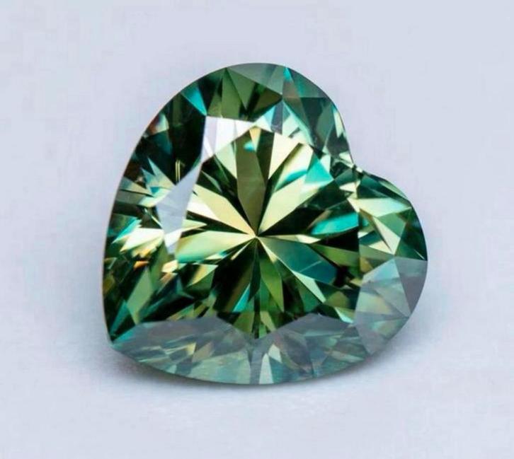 Prachtige kleurrijke Moissanite, Sieraden, Tassen en Uiterlijk, Edelstenen, Nieuw, Ophalen of Verzenden