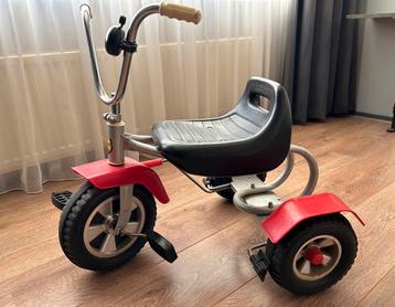 Stoere robuuste driewieler beschikbaar voor biedingen