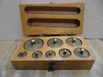 Oud houten doosje met 8 messing gewichtjes. 2switchonline, Antiek en Kunst, Antiek | Gereedschap en Instrumenten, Ophalen