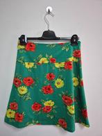 R73 - Groene King Louie rok met bloemen maat S (1), Kleding | Dames, Maat 38/40 (M), Ophalen of Verzenden, Zo goed als nieuw, Onder de knie
