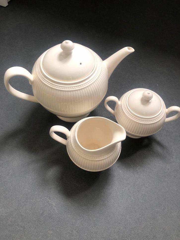 Wedgwood Theeservies, Huis en Inrichting, Keuken | Servies, Zo goed als nieuw, Compleet servies, Wedgwood, Porselein, Ophalen of Verzenden