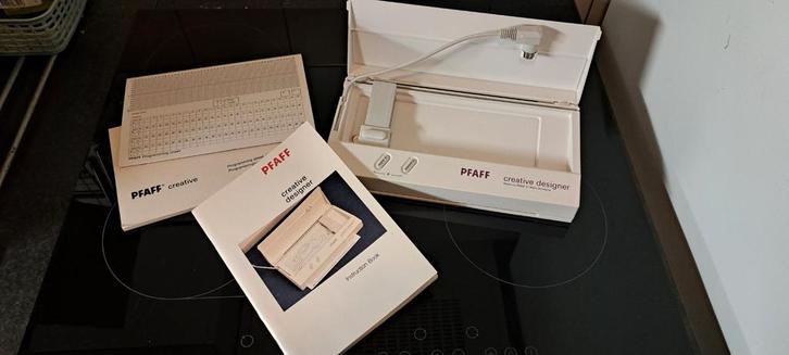 Pfaff Creative Designer Borduurmachine Accessoire, Hobby en Vrije tijd, Borduren en Borduurmachines, Gebruikt, Patroon, Ophalen of Verzenden