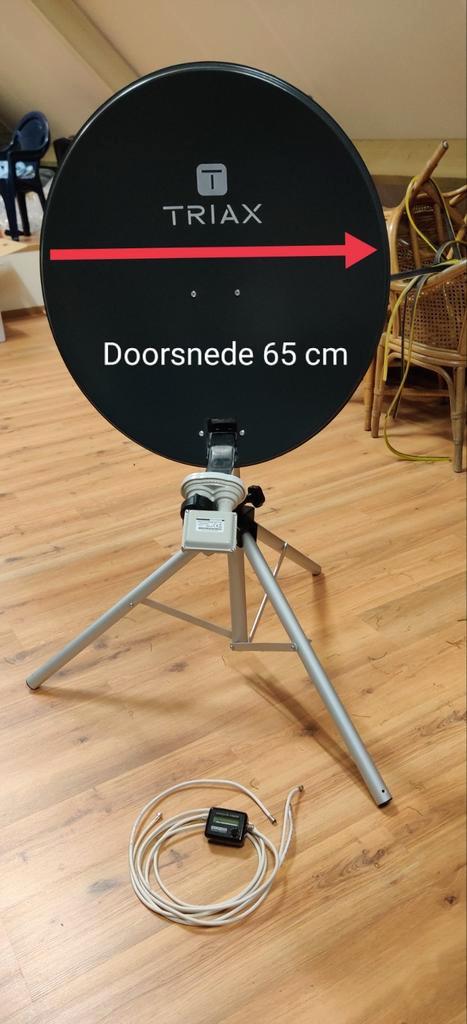 Triax satelliet schotel doorsnede 65 cm. Kleur antraciet., Caravans en Kamperen, Caravan accessoires, Zo goed als nieuw, Ophalen