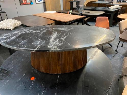 Salontafel Maxime zwart echt marmer mango poot ovaal 120x70, Huis en Inrichting, Tafels | Salontafels, Nieuw, Minder dan 50 cm