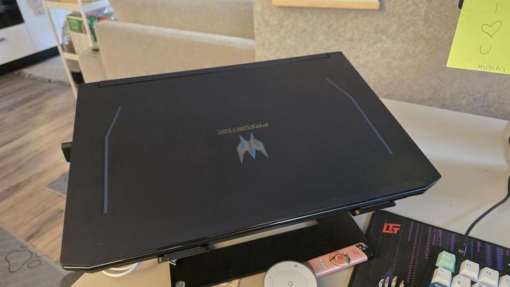 Acer Predator Helios 300 i7 and 1660TI, Computers en Software, Windows Laptops, Gebruikt, 17 inch of meer, SSD, 4 Ghz of meer