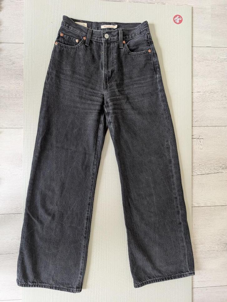 Levi's Ribcage Jeans Met Wijde Pijpen 26W X 30L, Kleding | Dames, Spijkerbroeken en Jeans, Zo goed als nieuw, W27 (confectie 34) of kleiner