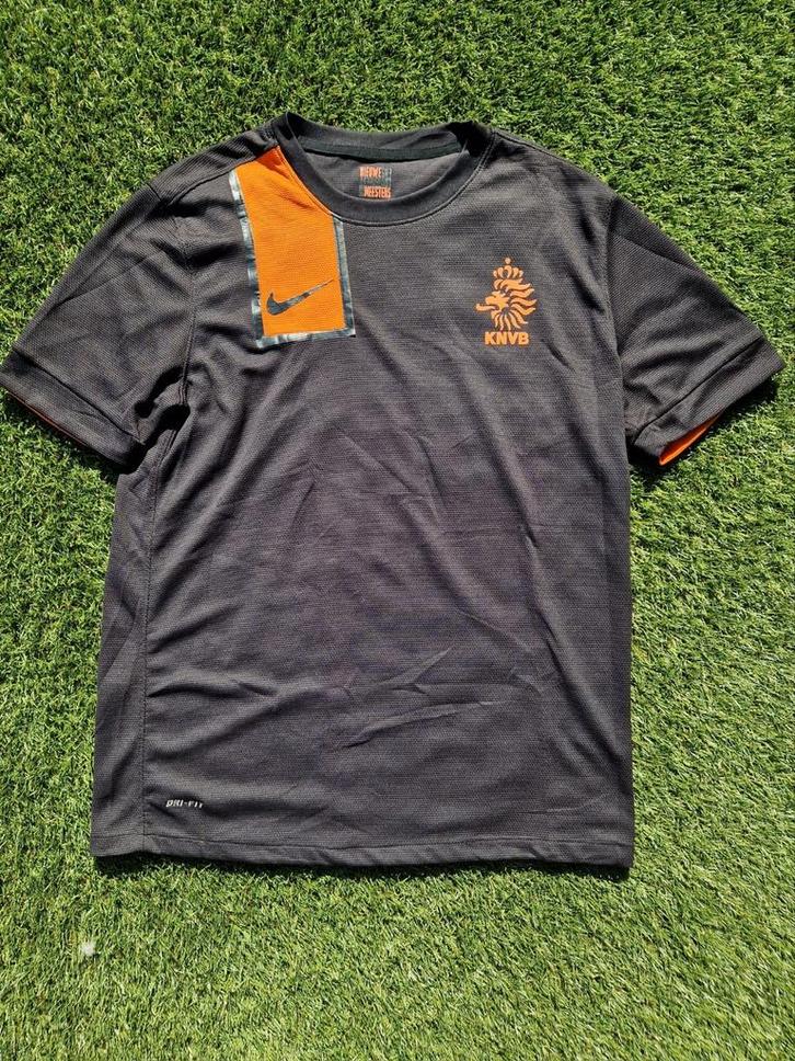 Nederlands elftal shirt 2012 Zwart Oranje M, Kleding | Heren, T-shirts, Gedragen, Maat 48/50 (M), Oranje, Ophalen of Verzenden