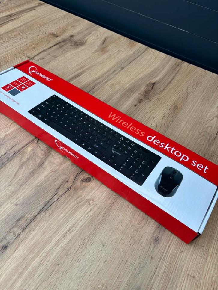 Wireless "chocolate" desktop set, DE layout, Computers en Software, Toetsenborden, Nieuw, Ophalen of Verzenden
