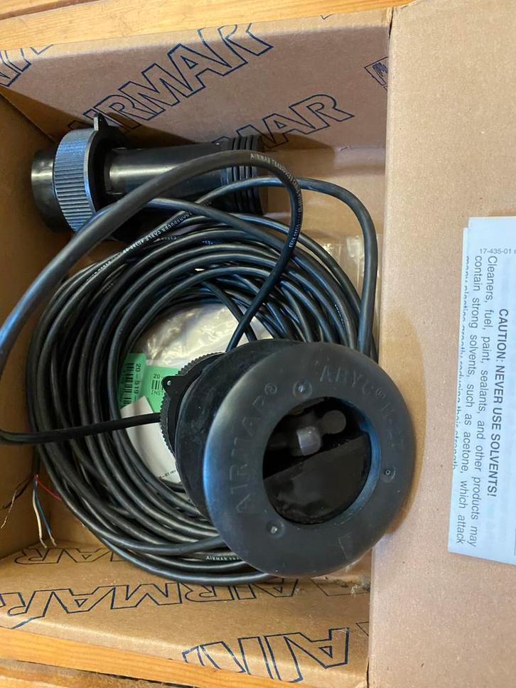 Airmar Through-Hull Transducer sensor fish finder  - Nieuw, Watersport en Boten, Navigatiemiddelen en Scheepselektronica, Zo goed als nieuw