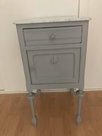 Antiek nachtkastje, Ophalen, Zo goed als nieuw, Hout, 70 cm of meer
