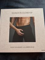 Gesigneerd: Hans van Manen - Dance in Close-Up, Erwin Olaf, Ophalen of Verzenden, Zo goed als nieuw, Fotografen