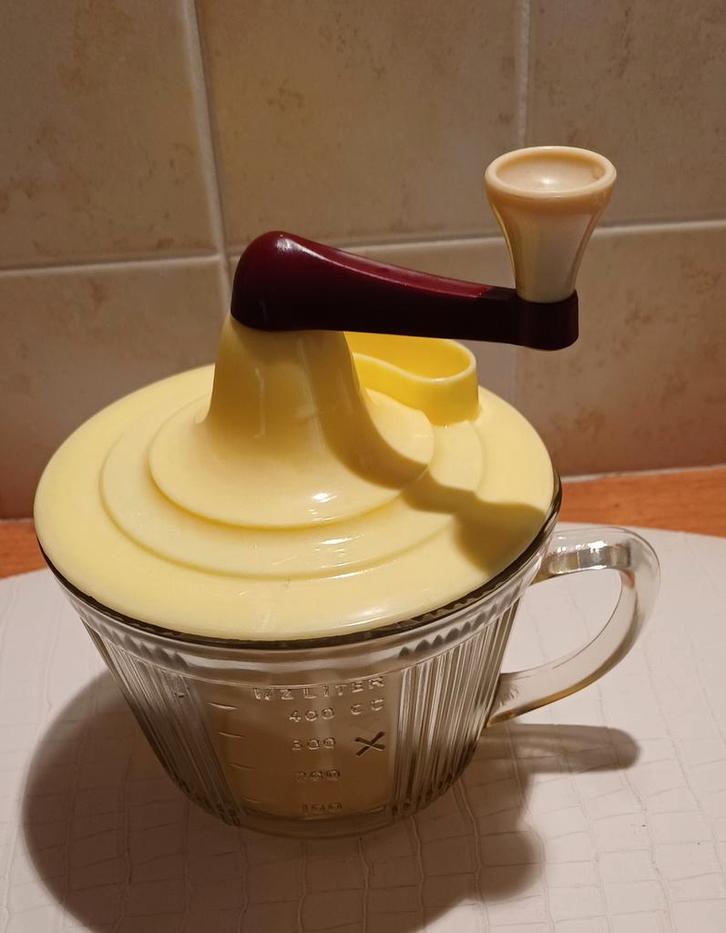 Vintage slagroomklopper Whirl Mixer Daisy, Huis en Inrichting, Keuken | Keukenbenodigdheden, Gebruikt, Ophalen of Verzenden